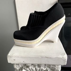 EUC RARE Jeffrey Campbell platform wedges. Sz 7.5